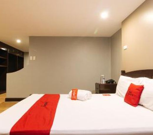 RedDoorz Premium at Arzo Hotel Manila