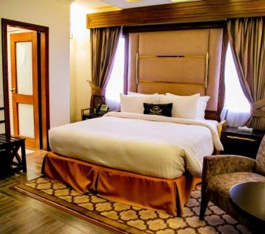 Saffron D'or Hotels