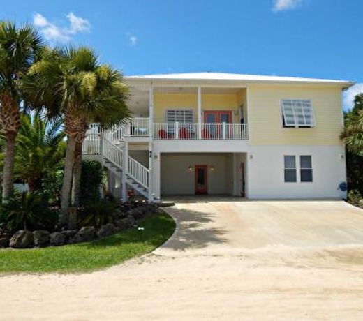 Fantasea is the Perfect Beach House with Pool and Hot Tub 4 bed3 bath with 2 Master Suites