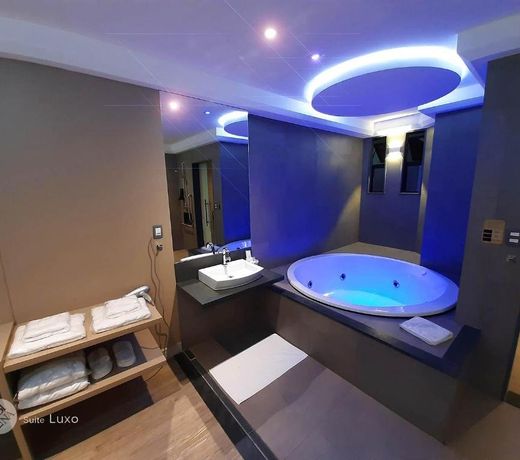 BAMBINA HOTEL -Adultos Somente