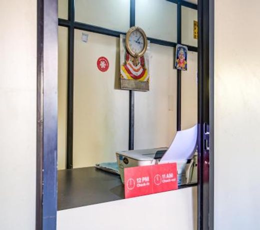 OYO VSK332 Sri Deepika Ramachandran Residency
