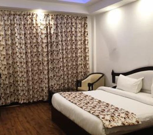 Hotel Kamakshi Grand