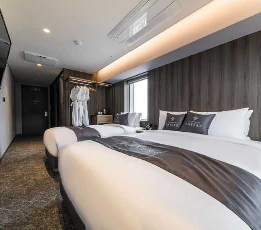 Layers Hotel Hadan
