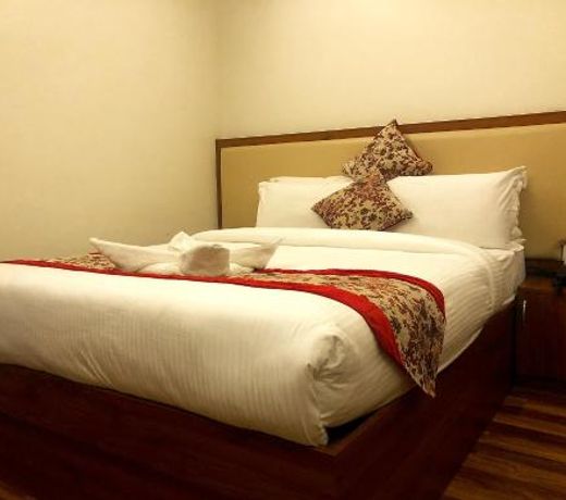 Hotel Attic Empire