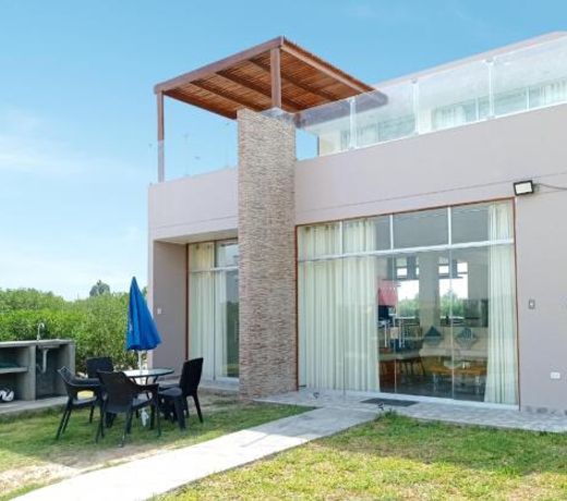 Exclusiva Casa de Campo con Piscina - Ica