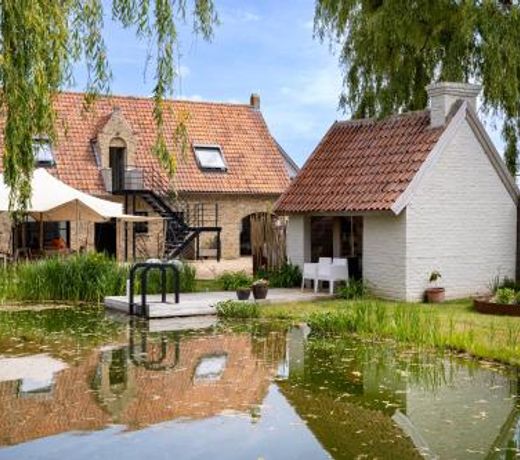 B&B Leonie