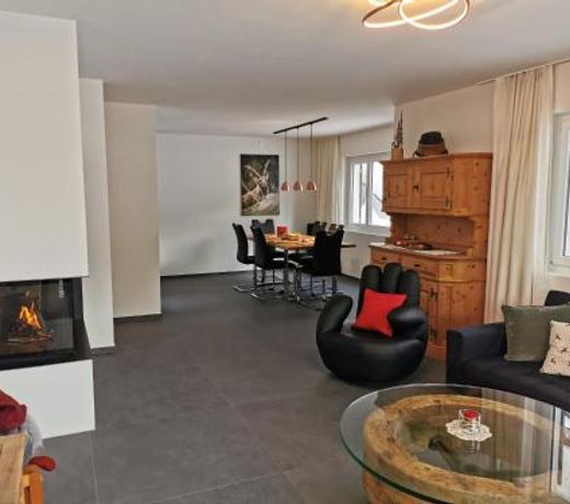 Ferienwohnung Pontresina - Chesa Andrea - Gartensitzplatz