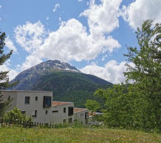 Ferienwohnung Pontresina - Chesa Andrea - Gartensitzplatz
