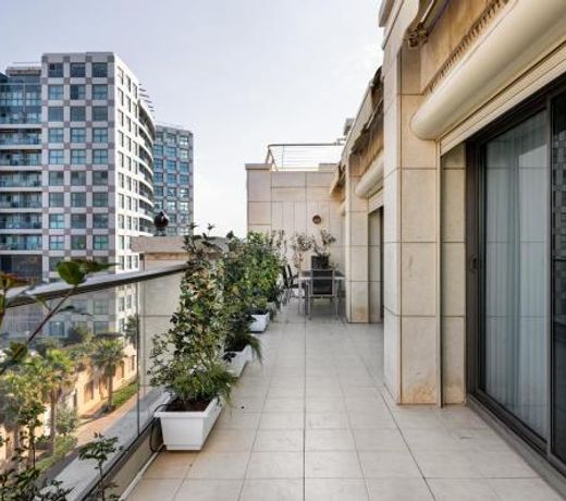 Beach Front Dream Penthouse - pool & gym & parking