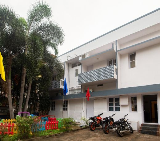 OYO VSK331 B Squre Villa