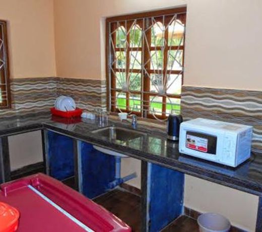 KEEGAN 2 BHK GUEST HOUSE NEAR BEACH