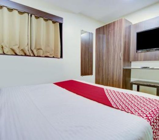 Vaccinated Staff - OYO 77255 Hotel Royal Plaza