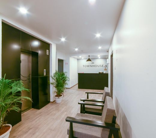 Oyo Townhouse 268 - Queens inn