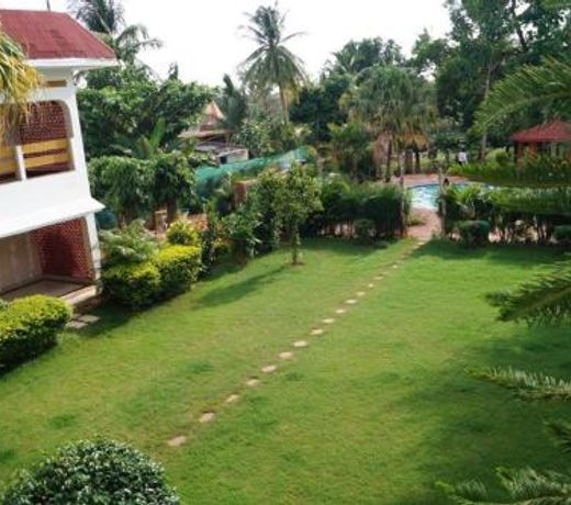 Hotel badami court