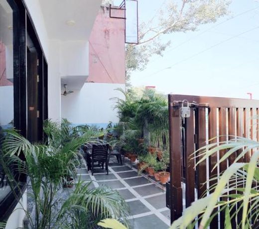 Agra Homestay, Stay 1KM Walking Distance From Taj Mahal East Gate