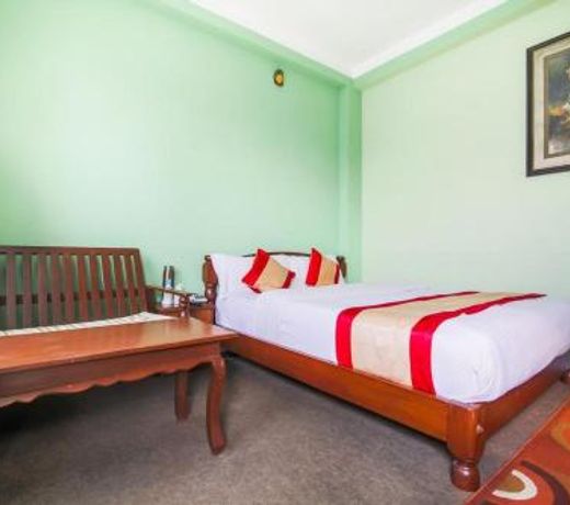 Mount Everest Hotel & Resort