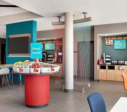 avid hotels - Detroit - Warren, an IHG Hotel