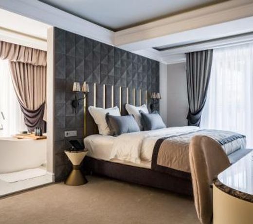 HISTORY Boutique Hotel & SPA
