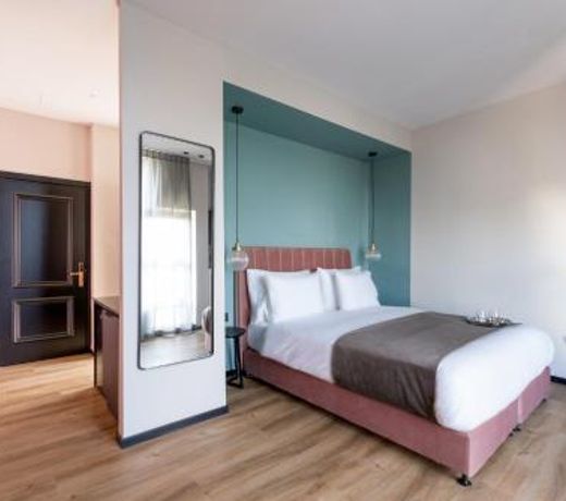 Dizengoff Garden Hotel