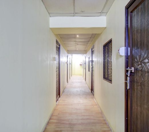 OYO 77248 Ram Residency