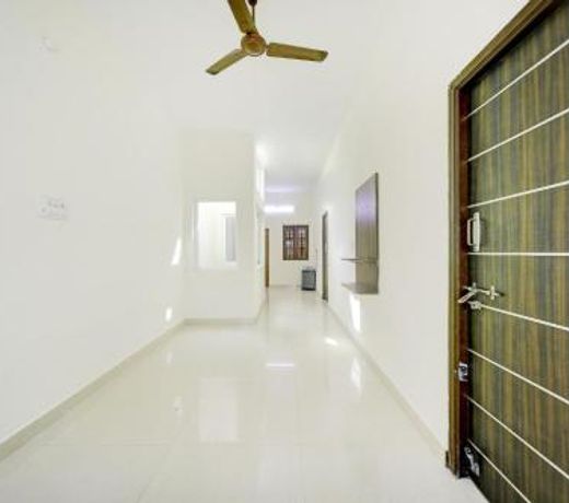 OYO 76223 Mulberry House
