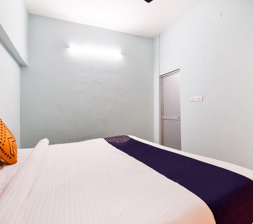 SPOT ON 72460 Mishra Guest House