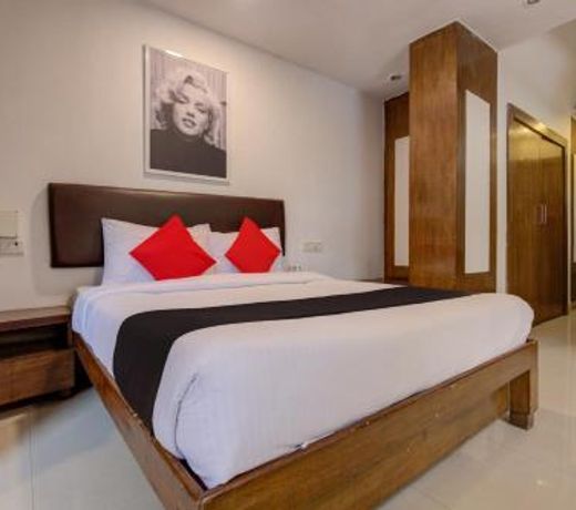 Capital O 77295 Hotel Bansidhar Bhuvan