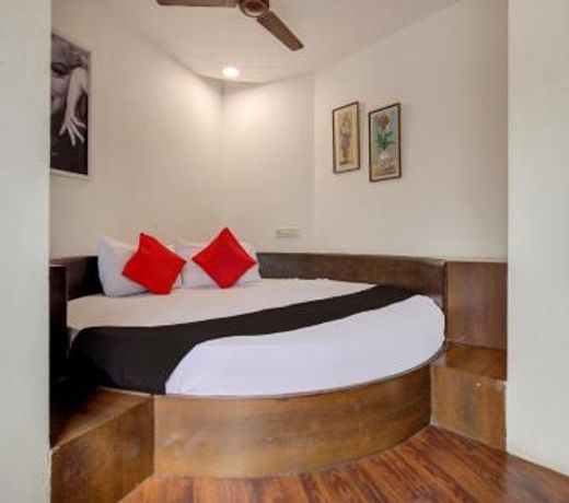 Capital O 77295 Hotel Bansidhar Bhuvan