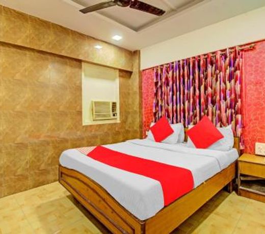 OYO 77524 Anil Residency