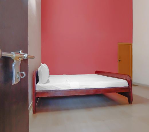 OYO Home 77098 Resort
