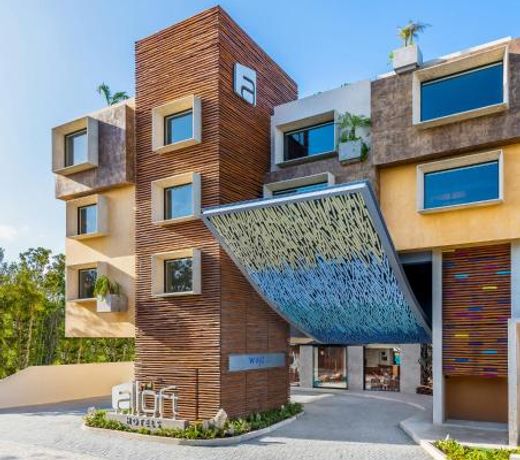 Aloft Tulum