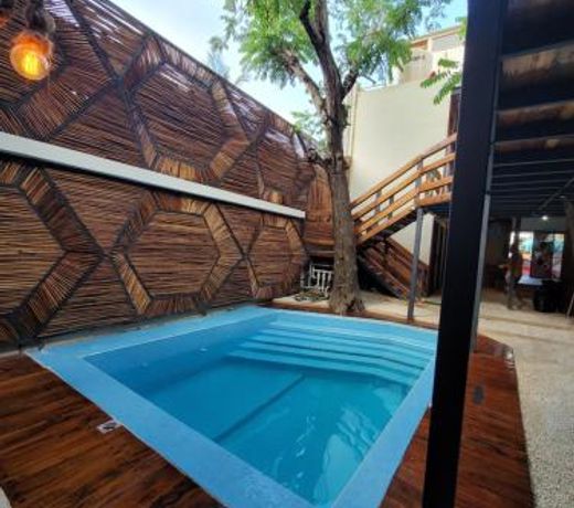 Hostal Malakai CabaÃ±as & Dorms