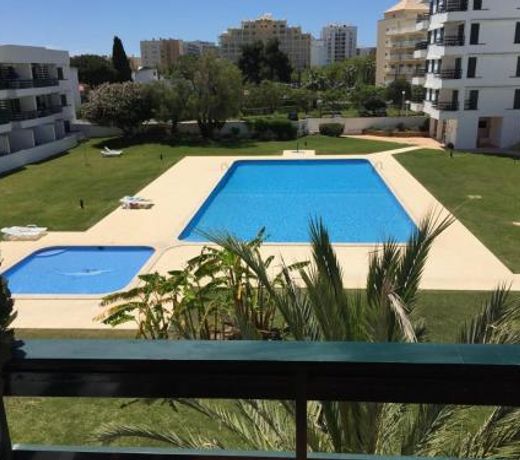 Tossan House in Vilamoura Downtown