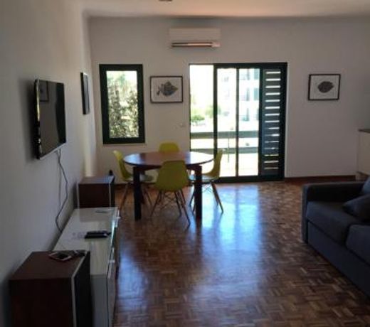 Tossan House in Vilamoura Downtown