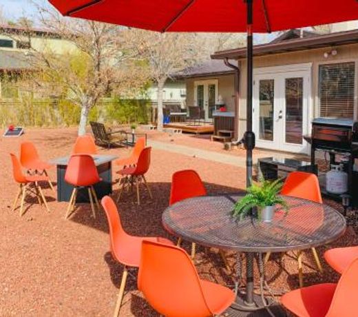 Oasis with Hot Tub, Fire Pit and Optional Chef!