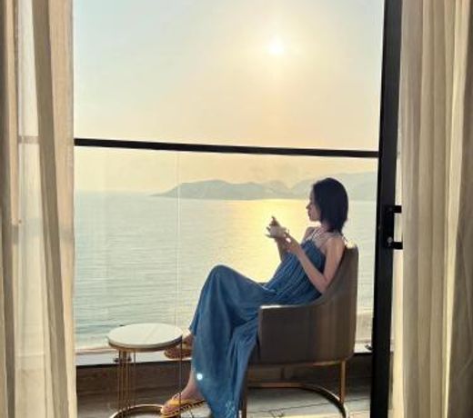 La Vague Hotel