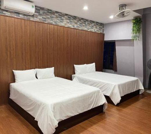 KHÃCH Sáº N LINH VÅ¨