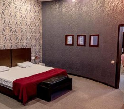 Cinema plaza hotel