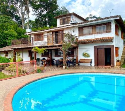IncreÃ­ble finca en felidia