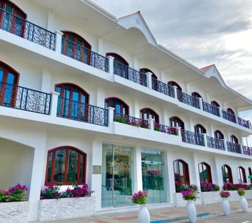 MontaÃ±ablu Hotel