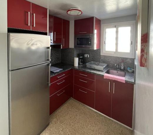Apartamento frente al mar en Calpe con parking para 4 personas