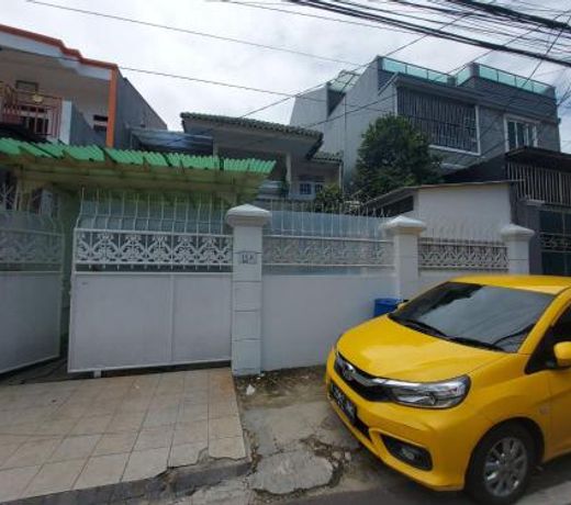 Eiffel Residence Tarakan - Female Only