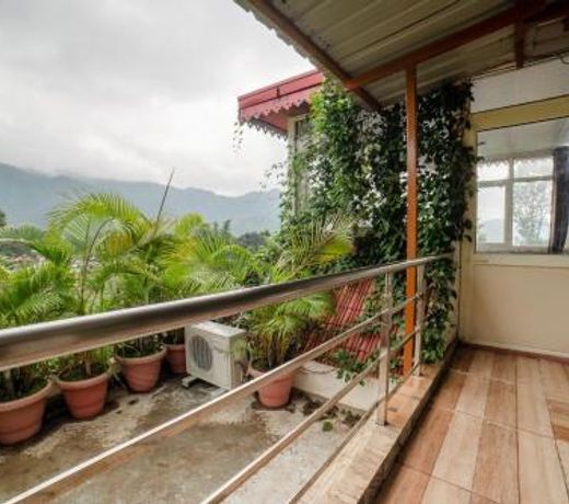 OYO Home 77679 Pure Oxy Homestay