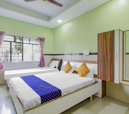 SPOT ON 77312 Indirasagar Executive