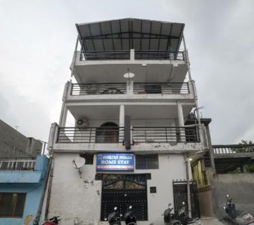 OYO Home 78208 Ambika House