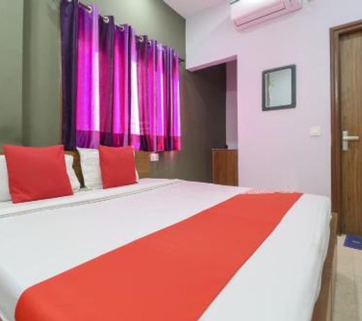 OYO 76270 Hotel Shaurya