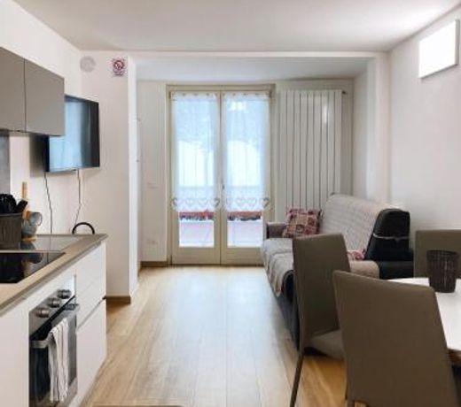 Home Giulia