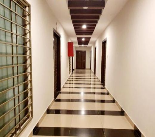 ECO FRIENDLY 1,2 Bed Apt in Civic Centre, Bahria Town
