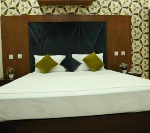 Hotel Pak Continental