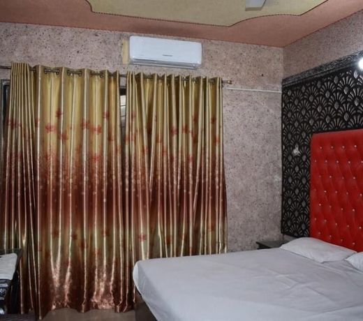 MoonSoon Hotel